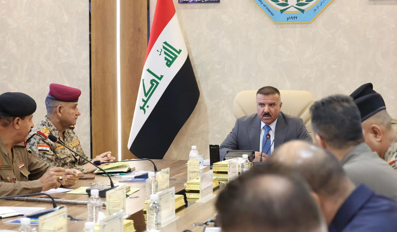 وزير الداخلية يناقش الاستعدادات الخاصة بالخطة التنظيمية والتنسيقية للأيام العشرة الأولى من شهر محرم الحرام