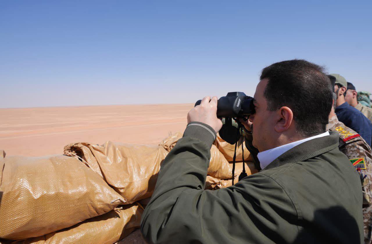 القائد العام للقوات المسلحة السيد محمد شياع السوداني يجري زيارة ميدانية إلى وادي حوران وصحراء الأنبار