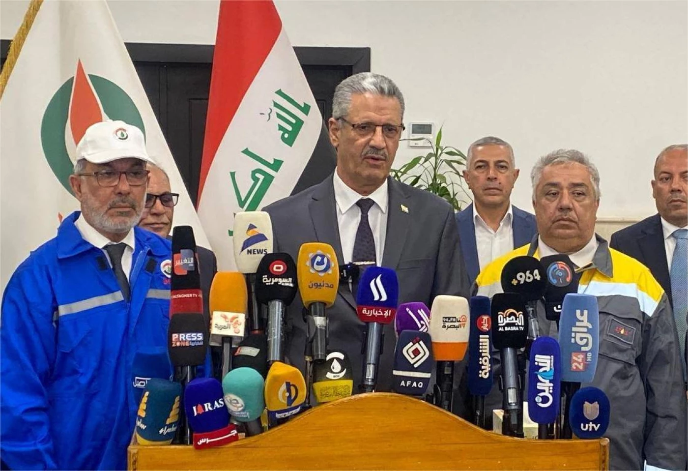 وزير النفط: حادث حريق مستودع الزبير نتيجة حادث عرضي وليس بسبب تقادم المنشآت